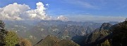 68 Vista panoramica verso la Val Brembana